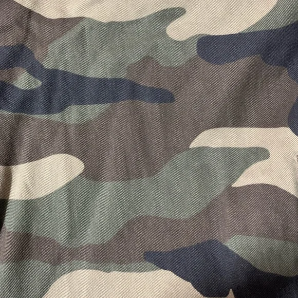 H&M Women’s Joggers Camo Print UK 16 Army Print Elastic Waist Pull On Pants - Picture 2 of 4